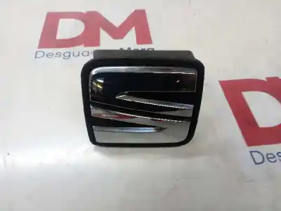 Pièce détachée automobile d'occasion POIGNÉE EXTÉRIEURE DE COFFRE / HAYON pour SEAT LEON ST (5F8)  Références OEM IAM 5F0827565D  