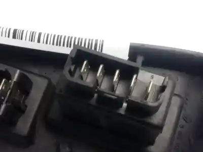 Second-hand car spare part left front power window switch for renault mascot 130.65 oem iam references 7700351692  