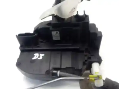 Second-hand car spare part left front door lock for nissan qashqai (j10) d-m9r oem iam references p32l  