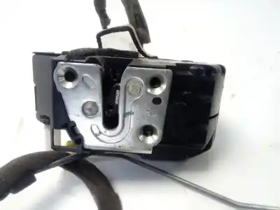 Second-hand car spare part left front door lock for nissan qashqai (j10) d-m9r oem iam references p32l  