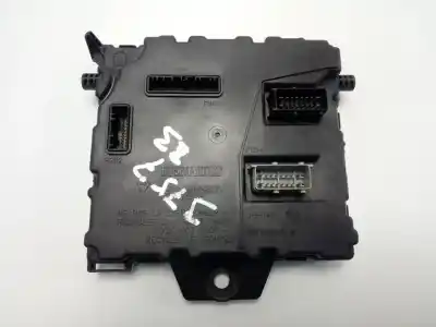 İkinci el araba yedek parçası röle/sigorta kutusu için renault kangoo ii (f/kw0) dynamique 106 cv / 78 kw oem iam referansları 284b13441r  