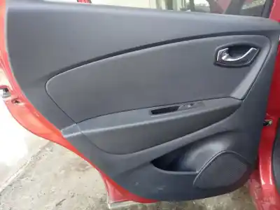 Peça sobressalente para automóvel em segunda mão forra / revestimento da porta traseira esquerda por renault captur xmod referências oem iam 