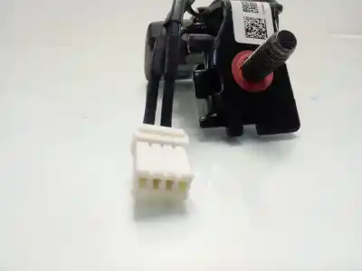 Автозапчастина б/у задній центральний гачок для kia xceed edrive phev посилання на oem iam   