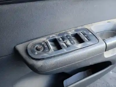 Recambio de automóvil de segunda mano de mando elevalunas delantero derecho para volkswagen sharan 2.0 tdi referencias oem iam   