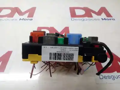 Second-hand car spare part fuse box unit for opel combo cargo (e) 1.5 cdti dpf 76 cv / 56 kw oem iam references 9804848580  