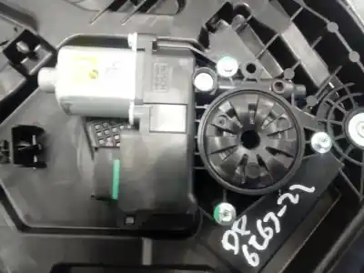 Автозапчастина б/у регулятор переднього правого скла для kia xceed edrive phev посилання на oem iam 82480j7060  