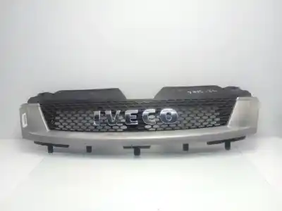 Piesă de schimb auto la mâna a doua grilã de airerisire partea din fatã pentru iveco 65c18 referințe oem iam 