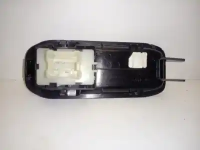 Pezzo di ricambio per auto di seconda mano interruttore alzacristalli anteriore destro per renault express 1.6 riferimenti oem iam 809609000r  