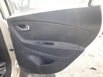 Peça sobressalente para automóvel em segunda mão forra / revestimento da porta traseira direita por renault captur limited referências oem iam 