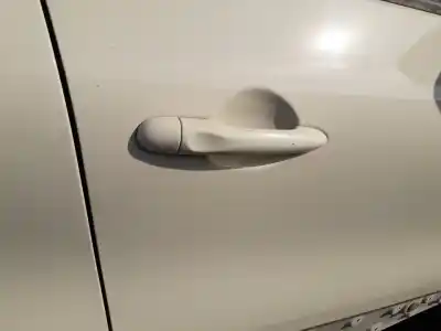 Peça sobressalente para automóvel em segunda mão puxador exterior frente direito por renault captur limited referências oem iam 252448