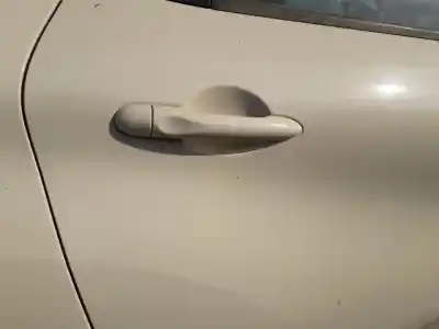 Peça sobressalente para automóvel em segunda mão puxador exterior traseiro direito por renault captur limited referências oem iam 252448