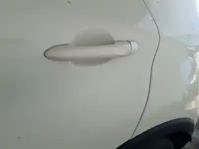 Peça sobressalente para automóvel em segunda mão puxador exterior traseiro esquerdo por renault captur limited referências oem iam 252447