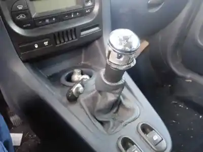 Pièce détachée automobile d'occasion LEVIER pour PEUGEOT 1007  Références OEM IAM   