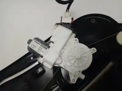 Автозапчастина б/у регулятор скла заднього правого для volvo c70 cabriolet 2.0 d посилання на oem iam 998685106  