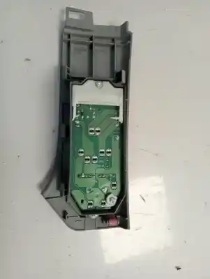 Peça sobressalente para automóvel em segunda mão botão / interruptor elevador vidro dianteiro esquerdo por toyota yaris active referências oem iam   