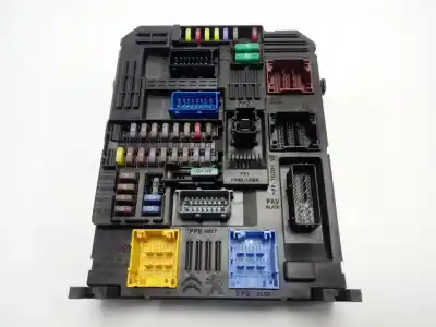 Second-hand car spare part fuse box unit for citroen jumpy fugón 1.5 blue-hdi fap oem iam references 9832880280  