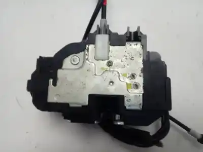 Second-hand car spare part front right door lock for nissan note (e11e) acenta oem iam references   