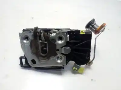 Second-hand car spare part left front door lock for dacia duster ii motor 1.5 ltr. - 85 kw blue dci diesel fap cat oem iam references   