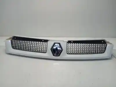 Tweedehands auto-onderdeel voorgrill voor renault master combi desde ´98 2.5 diesel 114 cv / 84 kw oem iam-referenties 8200233765