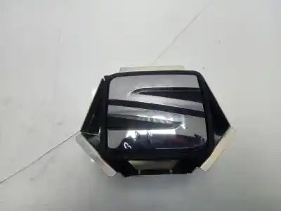 Pezzo di ricambio per auto di seconda mano MANIGLIA ESTERNA DEL CANCELLO per SEAT LEON SC (5F5)  Riferimenti OEM IAM 5F0827565C  