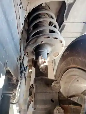 Second-hand car spare part front left shock absorber for toyota auris 1.8 16v oem iam references 