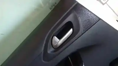 Peça sobressalente para automóvel em segunda mão puxador interior traseiro esquerdo por peugeot 208 i (ca_, cc_) 1.4 hdi referências oem iam 96555518vv