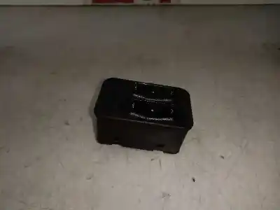 Second-hand car spare part left front power window switch for opel zafira a elegance oem iam references 13363201