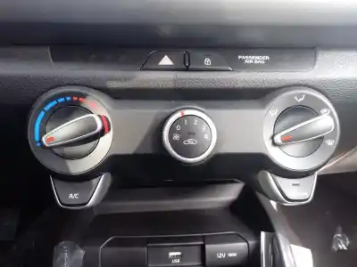 Tweedehands auto-onderdeel verwarming / airconditioning bediening voor kia rio (yb) business oem iam-referenties 8120qg137