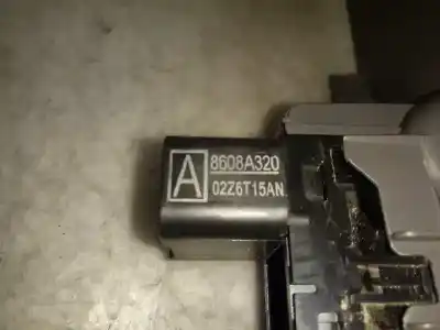 Автозапчастина б/у передній правий віконний вимикач для mitsubishi l 200 basis club cab 4wd посилання на oem iam 8608a320  