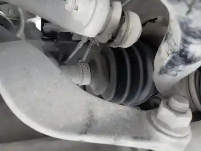 Second-hand car spare part front left transmission for bmw x6 (e71) 3.0 turbodiesel cat oem iam references 