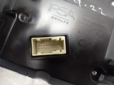 Peça sobressalente para automóvel em segunda mão quadrante por peugeot 308 1.6 referências oem iam 9835847680  