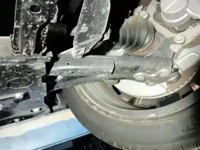 Peça sobressalente para automóvel em segunda mão braço de suspensão inferior esquerdo dianteiro por peugeot 308 1.6 referências oem iam 7baa270041450g