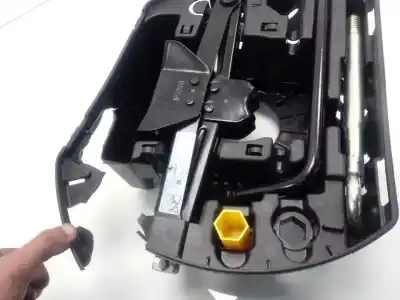 Pièce détachée automobile d'occasion cric hydraulique pour peugeot 3008 yh01 références oem iam   