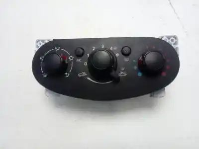 Tweedehands auto-onderdeel verwarming / airconditioning bediening voor dacia sandero ambiance oem iam-referenties a42303500