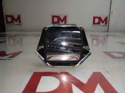 Second-hand car spare part tailgate back door handle for seat leon st (5f8) reference connect oem iam references 5f0827566c