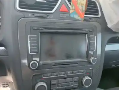 Second-hand car spare part AUDIO SYSTEM / RADIO CD for VOLKSWAGEN SCIROCCO (137)  OEM IAM references 3C8035195  