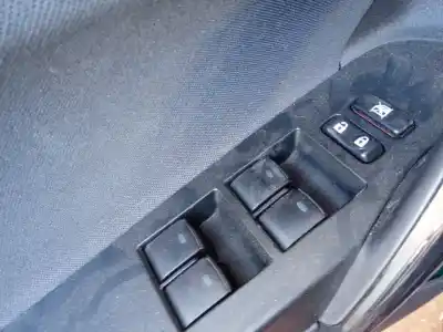 Second-hand car spare part LEFT FRONT POWER WINDOW SWITCH for TOYOTA AURIS (E18)  OEM IAM references 8404002120  