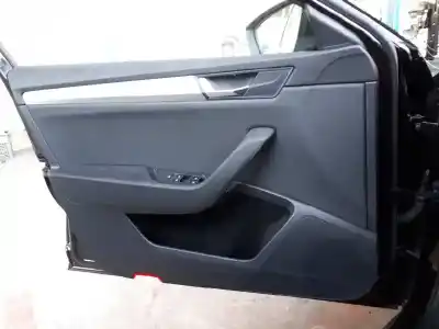 Автозапчастина б/у оббірка передніх дверей ліва для skoda superb (3v3) active посилання на oem iam 