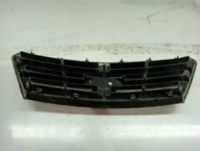 Second-hand car spare part front grille for kia sorento 2.5 crdi active oem iam references   