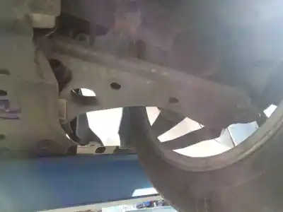 Tweedehands auto-onderdeel linker onderste ophang arm voor opel corsa e 1.4 oem iam-referenties 