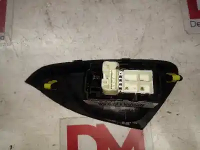Second-hand car spare part right front power window switch for citroen c1 city edition oem iam references   