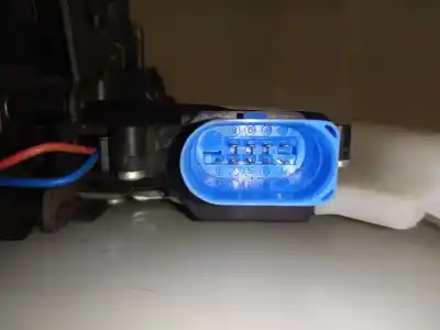 Second-hand car spare part front right door lock for volkswagen caddy ka/kb (2c) 1.6 tdi oem iam references 3d1837016aq  