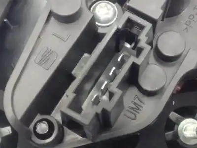 Second-hand car spare part interior left tailgate light for seat toledo (kg3) reference oem iam references   