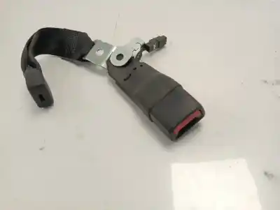 Tweedehands auto-onderdeel riemhaak rechts achter voor toyota yaris active oem iam-referenties 