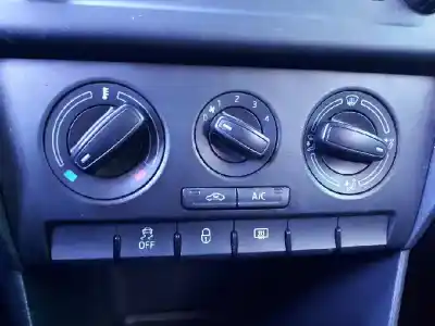 Peça sobressalente para automóvel em segunda mão comando de sofagem (chauffage / ar condicionado)  por skoda spaceback (5h) active referências oem iam 5ja820045a