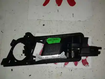 Peça sobressalente para automóvel em segunda mão puxador interior dianteiro esquerdo por audi a2 (8z) 1.4 referências oem iam 8z0837019  