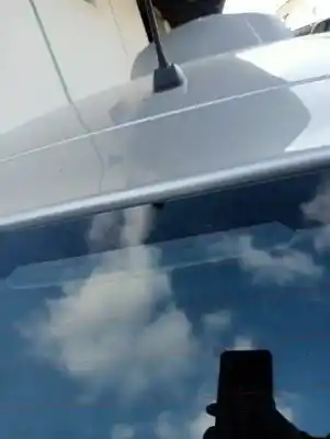 Peça sobressalente para automóvel em segunda mão farolim de travão central por bmw serie 1 berlina (e81/e87) 118i referências oem iam 63256931397