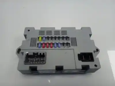 Peça sobressalente para automóvel em segunda mão caixa de fusíveis e relés por land rover discovery sport 2.0 td4 cat referências oem iam cpla14q073aa