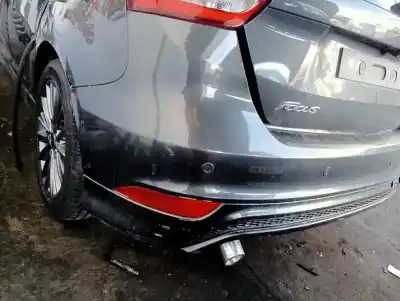 İkinci el araba yedek parçası arka tampon için ford focus lim. black&red oem iam referansları 1877243