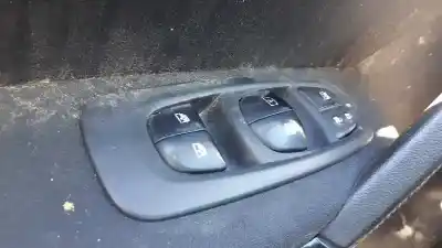 Pezzo di ricambio per auto di seconda mano interruttore alzacristalli anteriore sinistro per renault kadjar business riferimenti oem iam 254011766r